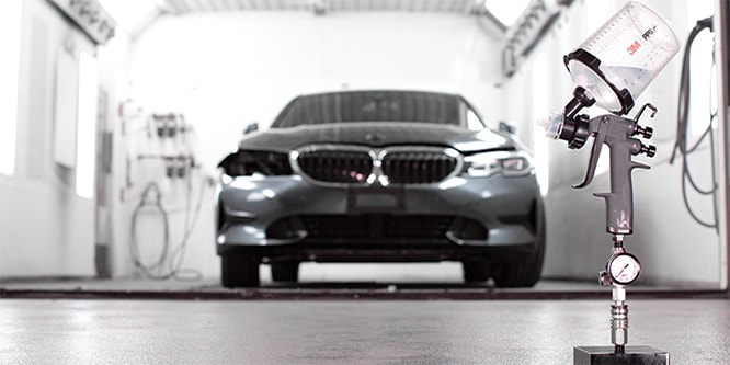 3M™ Performance Spray Gun in action
